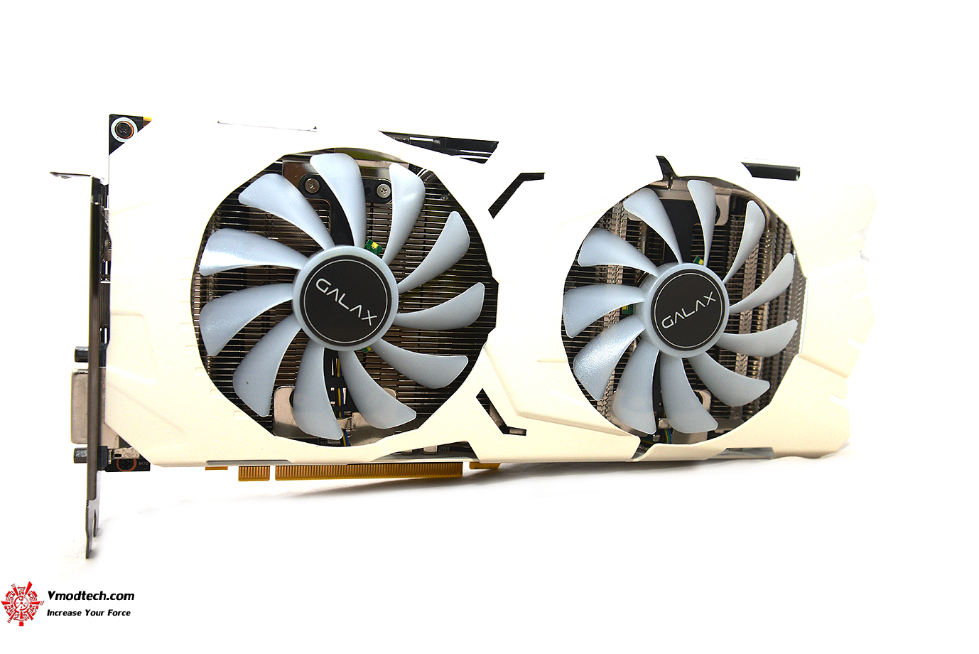 dsc 6332 GALAX GTX 1070 Ti EX SNPR WHITE REVIEW 