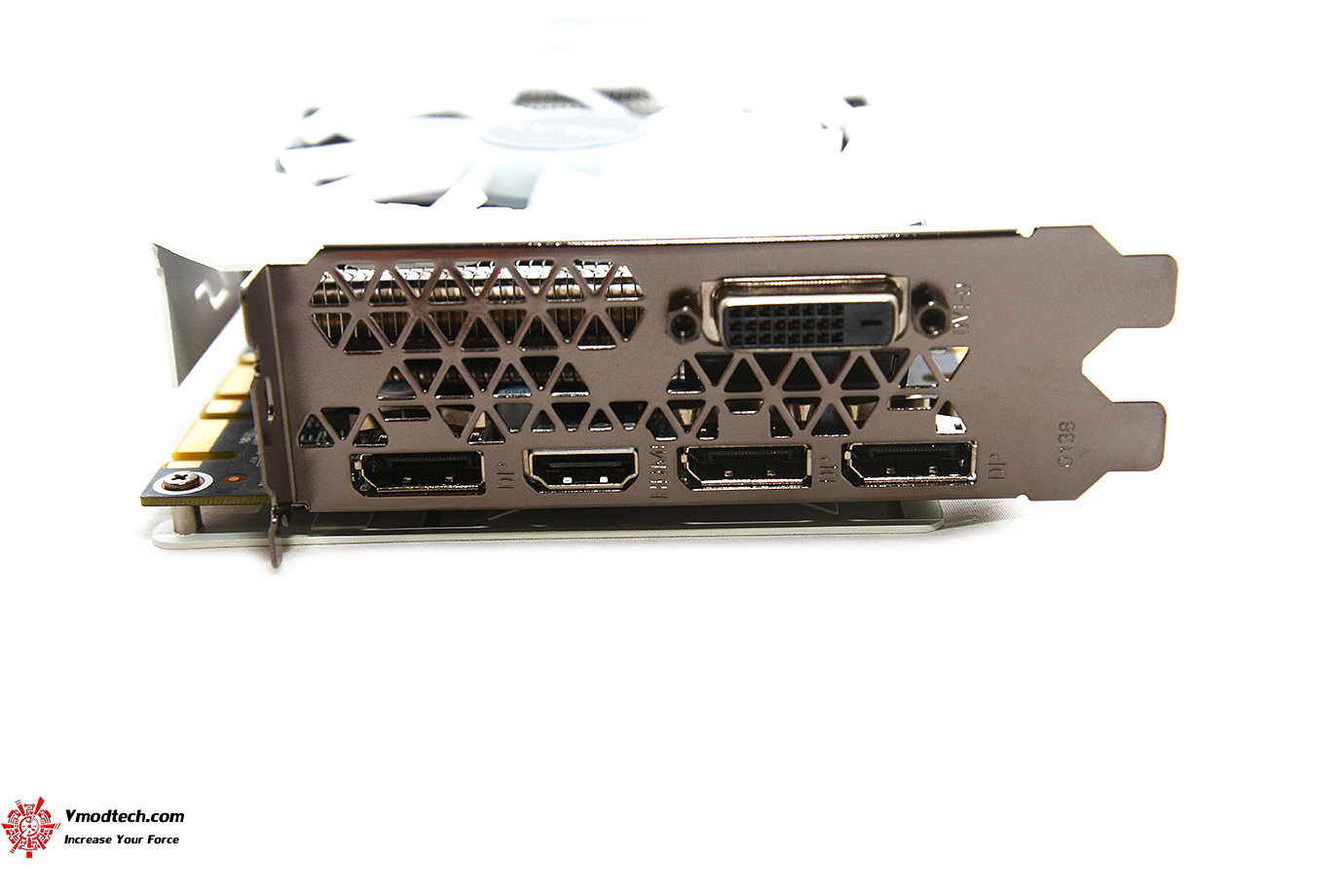 dsc 6373 GALAX GTX 1070 Ti EX SNPR WHITE REVIEW 