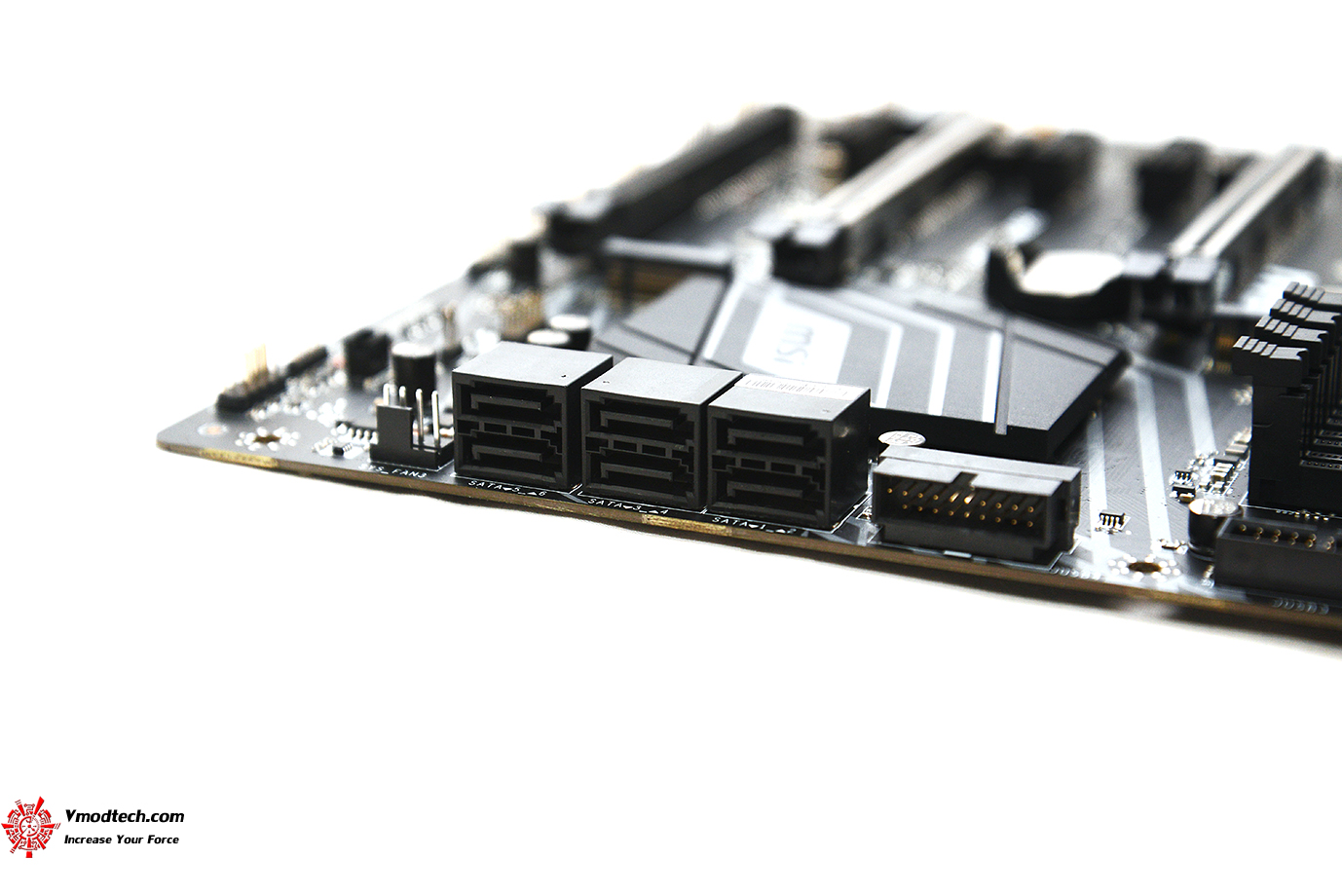 dsc 6569 MSI Z370 SLI PLUS REVIEW