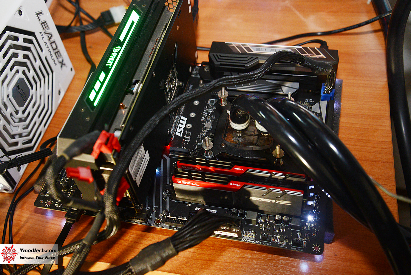 dsc 6650 MSI Z370 SLI PLUS REVIEW