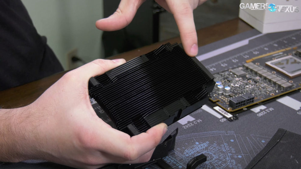 titan-v-disassembly-1-1000x563 titan v disassembly 1 1000x563 แกะการ์ดจอ NVIDIA TITAN V ให้ชมกันแบบชัดๆกับขุมพลังฟีเจอร์ GV100 400 GPU