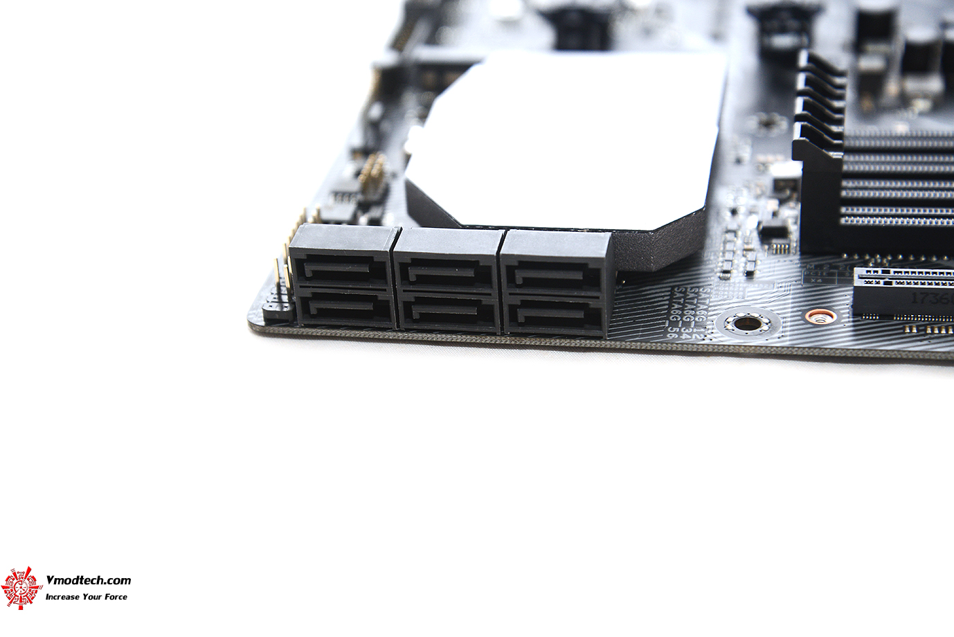 dsc 6817 ASUS ROG STRIX Z370 G GAMING (WI FI AC) REVIEW