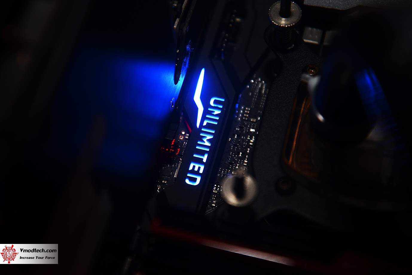 dsc 7659 MSI Z370 GODLIKE GAMING REVIEW