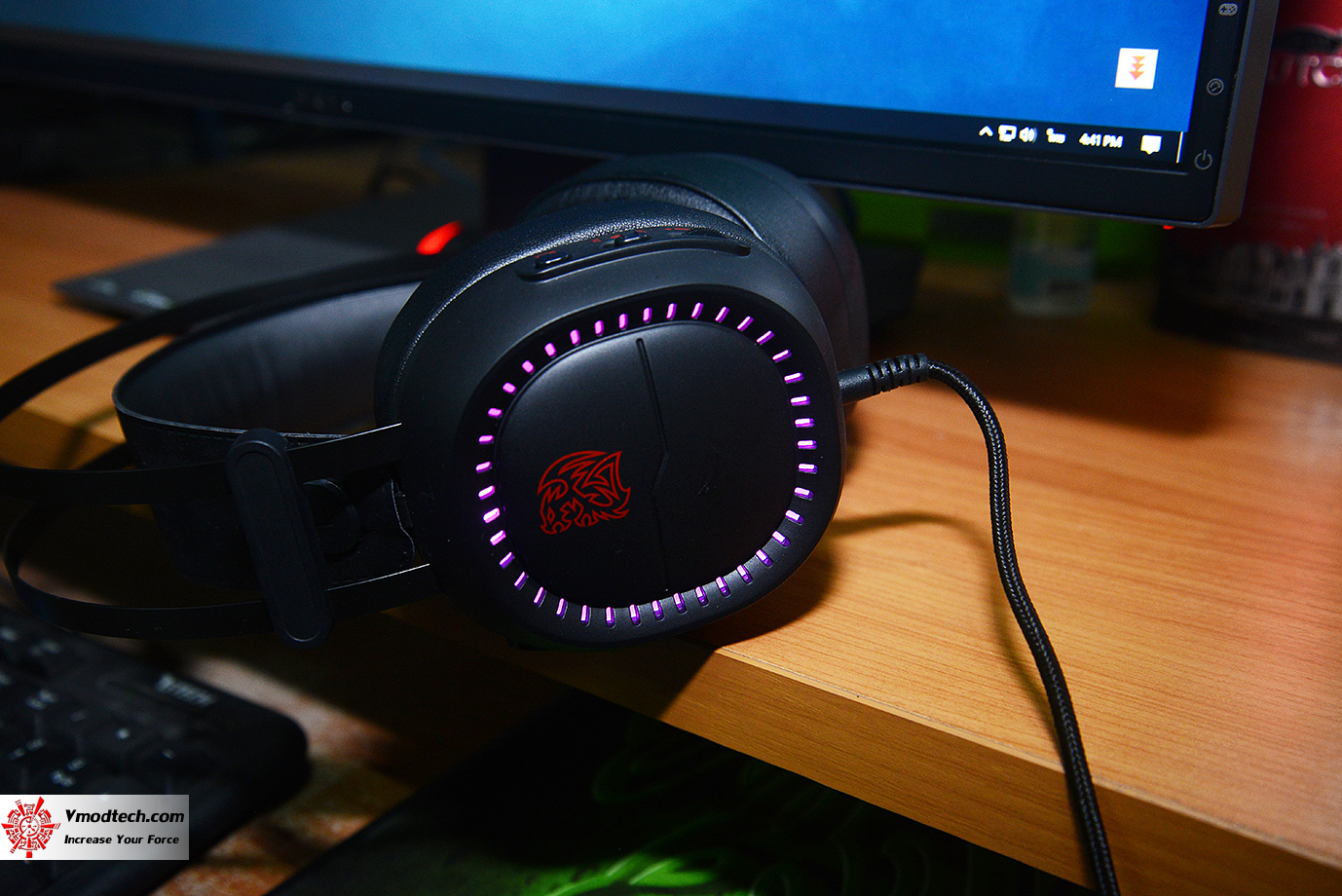 dsc 7957 Tt eSPORTS SHOCK PRO RGB GAMING HEADSET REVIEW