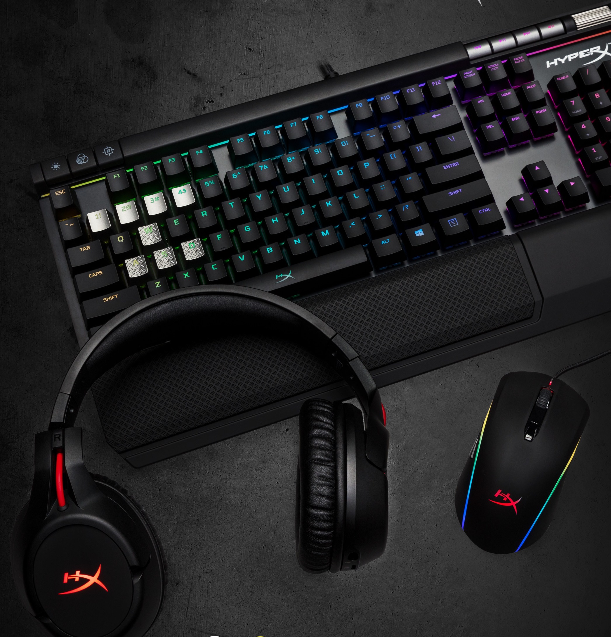 hx-rgb-fam hx rgb fam HyperX เปิดตัวหูฟังไร้สายและอุปกรณ์เล่นเกม RGB ชุดใหม่รุ่น HyperX Cloud Flight แมคคานีคอลคีย์บอร์ด HyperX Alloy Elite RGB และเมาส์ HyperX Pulsefire Surge RGB ในงาน CES 2018