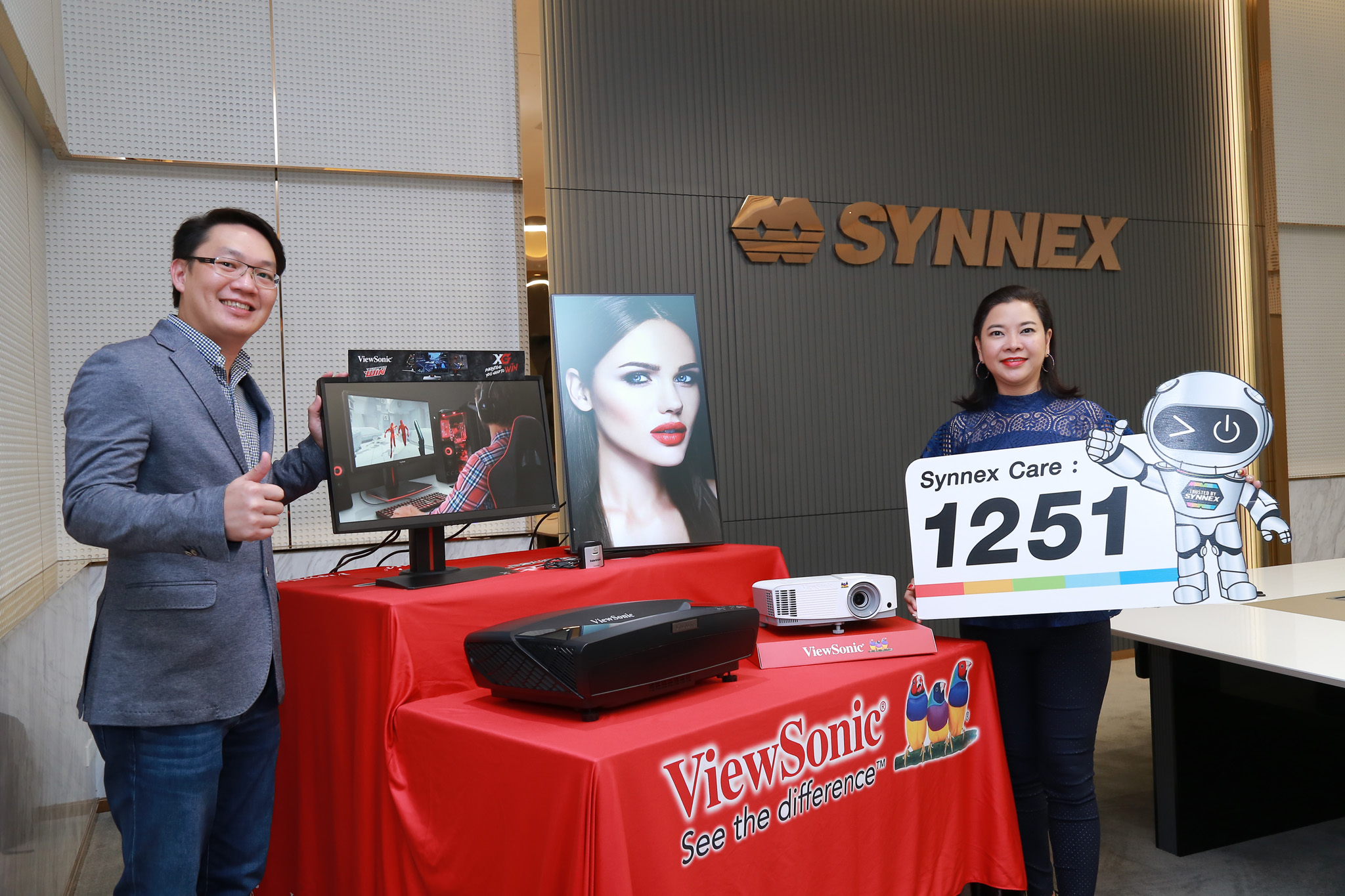 img_9981 img 9981 ตลาดจอภาพเกมมิ่งและโปรเจคเตอร์ยังระอุ “วิวโซนิค” รุกประเทศไทยเต็มสูบ แต่งตั้ง “ซินเน็ค” เป็นตัวแทนจำหน่าย เร่งโกยแชร์