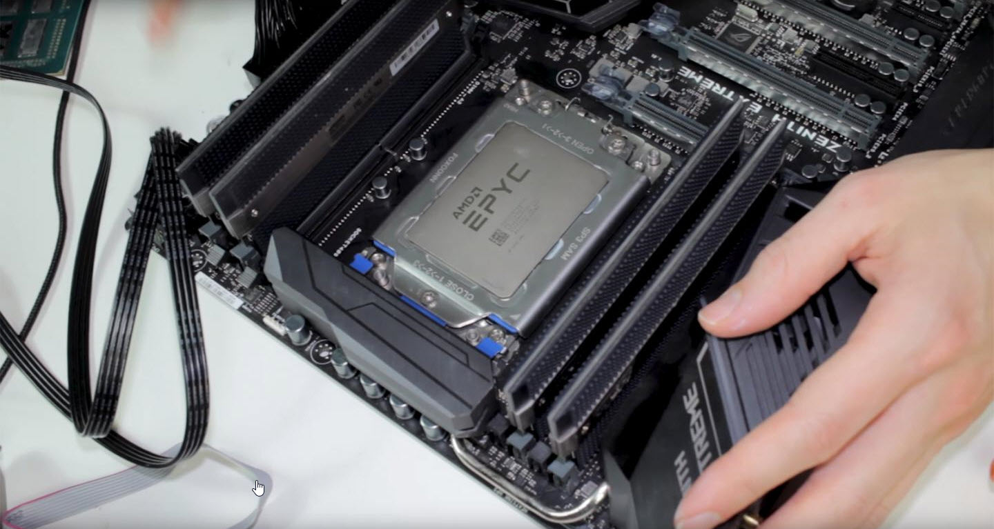 2018-01-30_7-59-02 2018 01 30 7 59 02 ทำไปได้ !!! เมื่อนักโมดิฟายจับซีพียู AMD EPYC รุ่น 32 Core ซ๊อกเก็ต SP3 มาแปลงใส่ในซ๊อกเก็ต TR4 แบบข้ามรุ่นในเมนบอร์ดรุ่น ASUS X399 Zenith Extreme ที่ใช้งานกับซีพียู Ryzen Threadripper