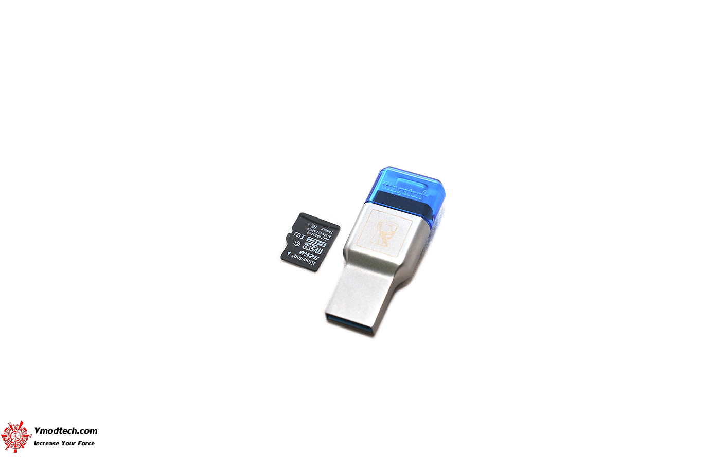 dsc 8560 Kingston MobileLite Duo 3C USB Type A & Type C Micro SD Reader Review 