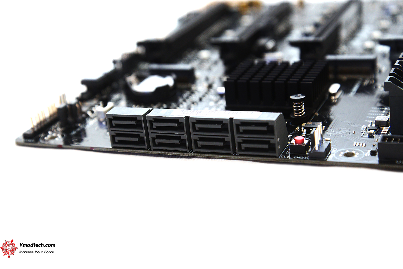 dsc 9336 ASUS P10S WS Workstation Motherboard Review 