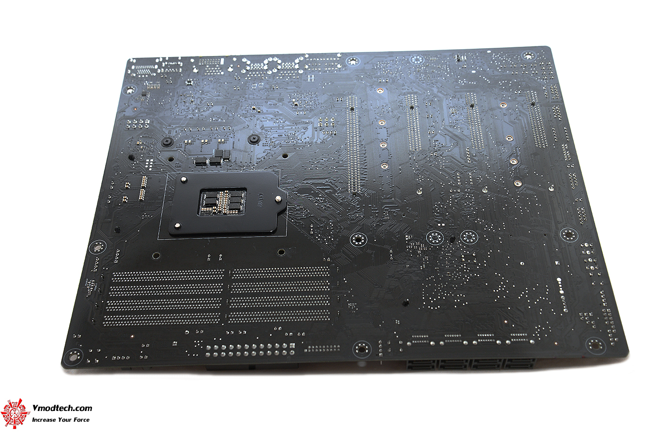 dsc 9383 ASUS P10S WS Workstation Motherboard Review 