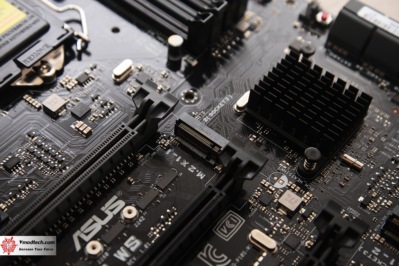 dsc 9409 ASUS P10S WS Workstation Motherboard Review 