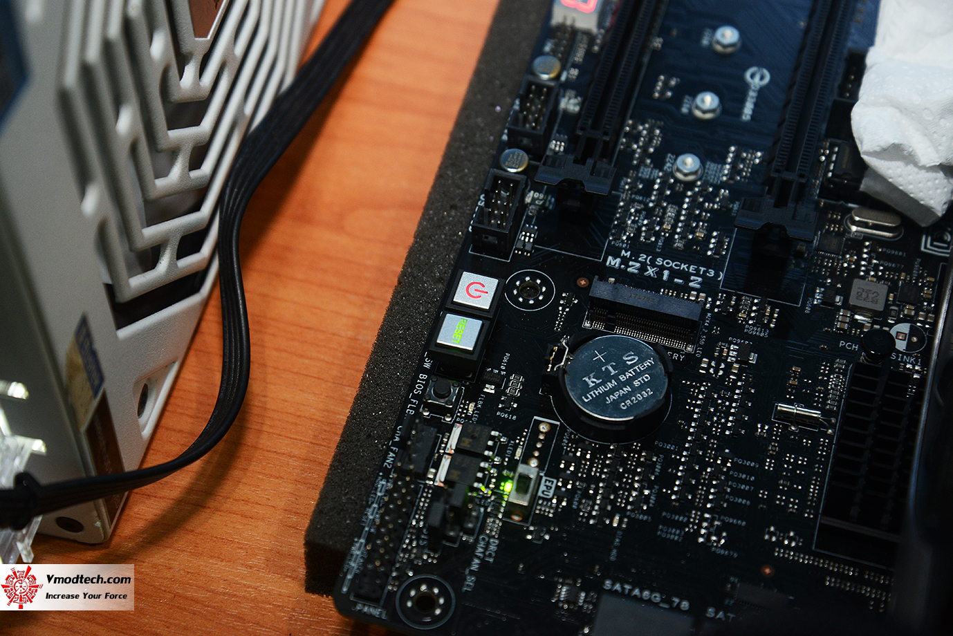 dsc 9426 ASUS P10S WS Workstation Motherboard Review 