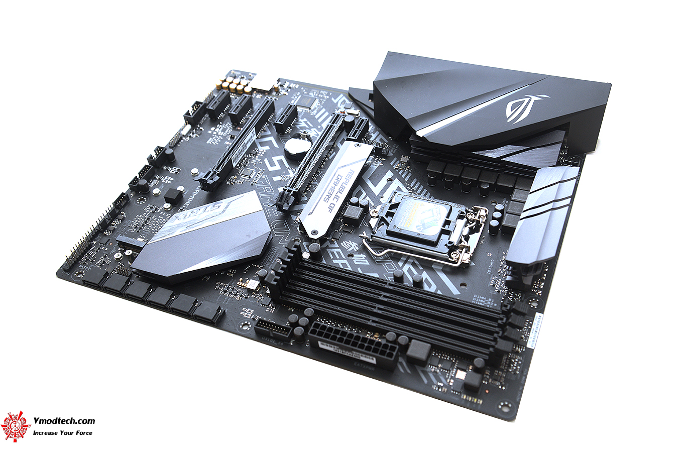 dsc 0458 ASUS ROG STRIX H370 F GAMING REVIEW