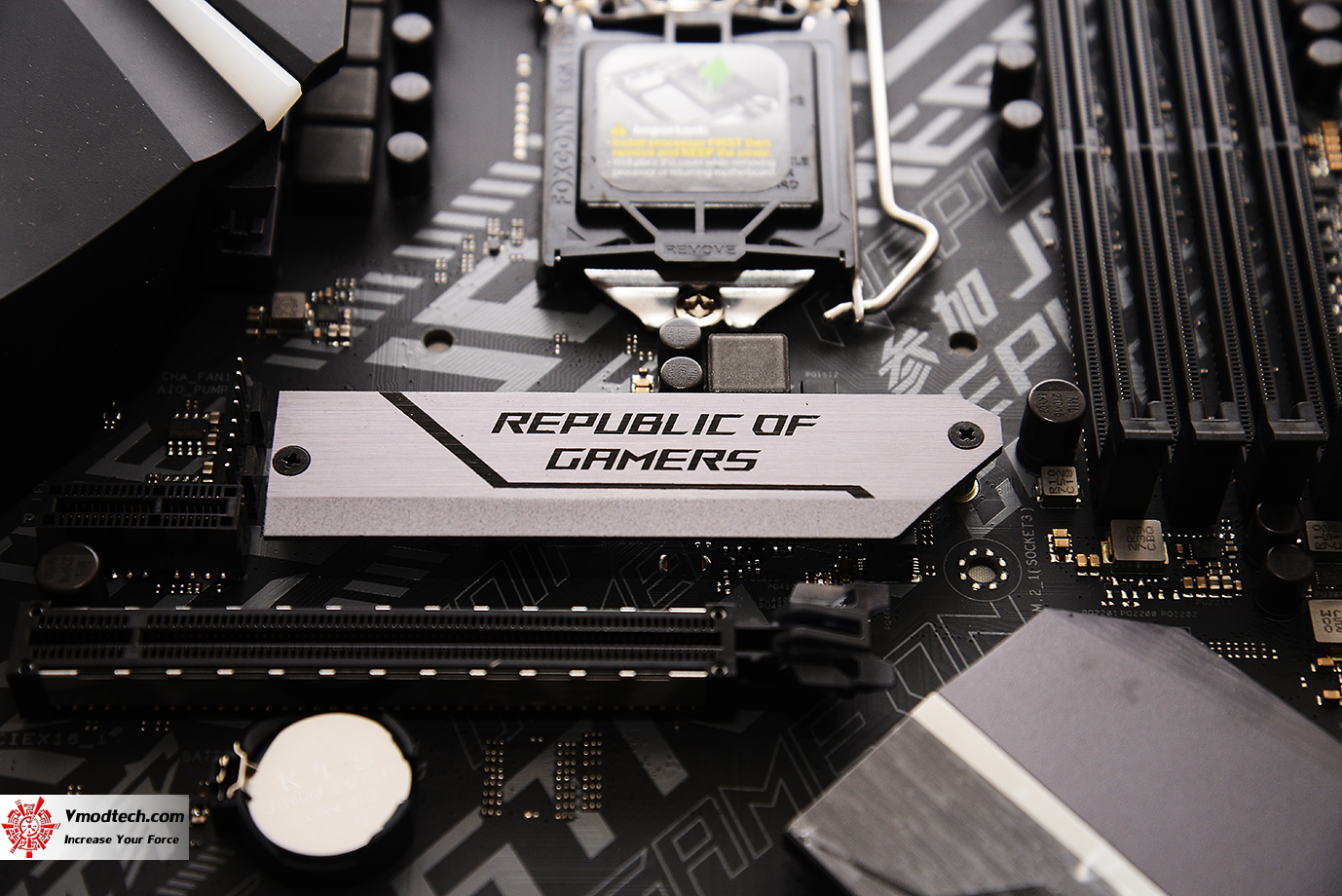 dsc 0482 ASUS ROG STRIX H370 F GAMING REVIEW