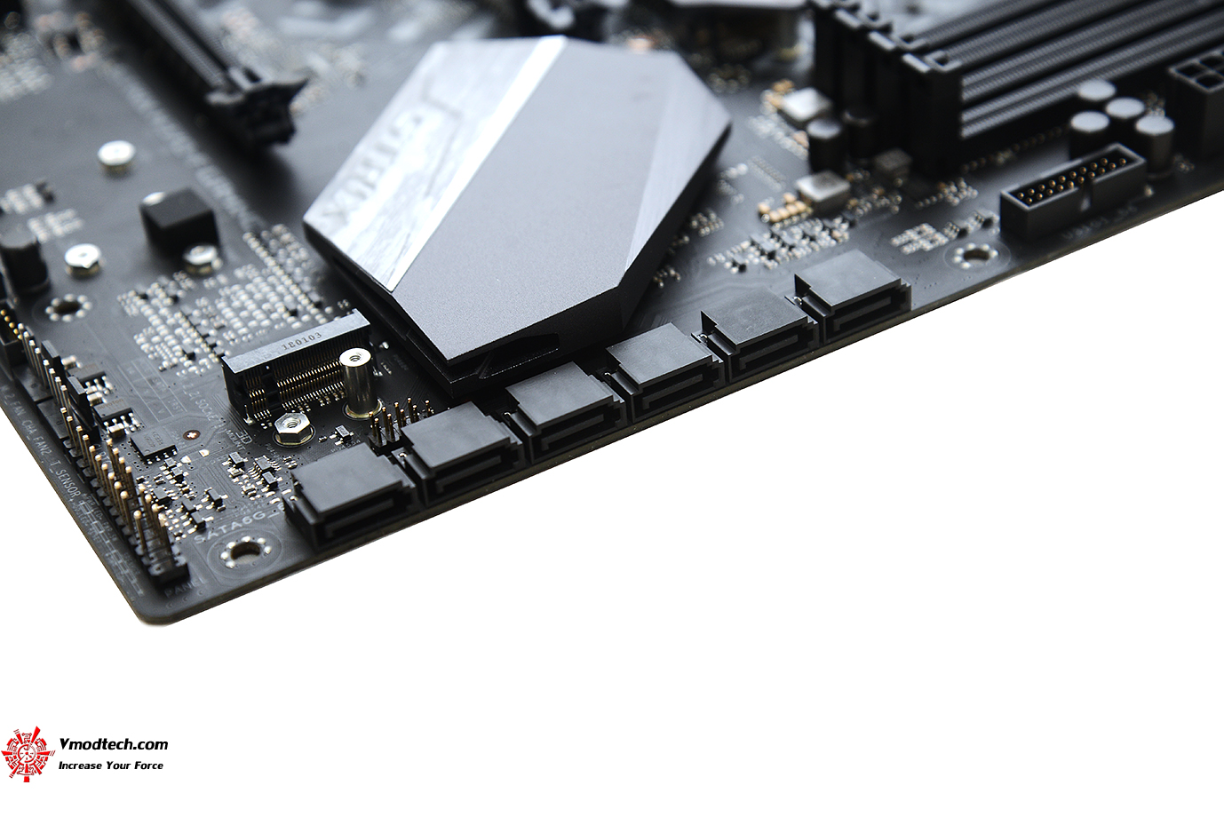 dsc 0511 ASUS ROG STRIX H370 F GAMING REVIEW