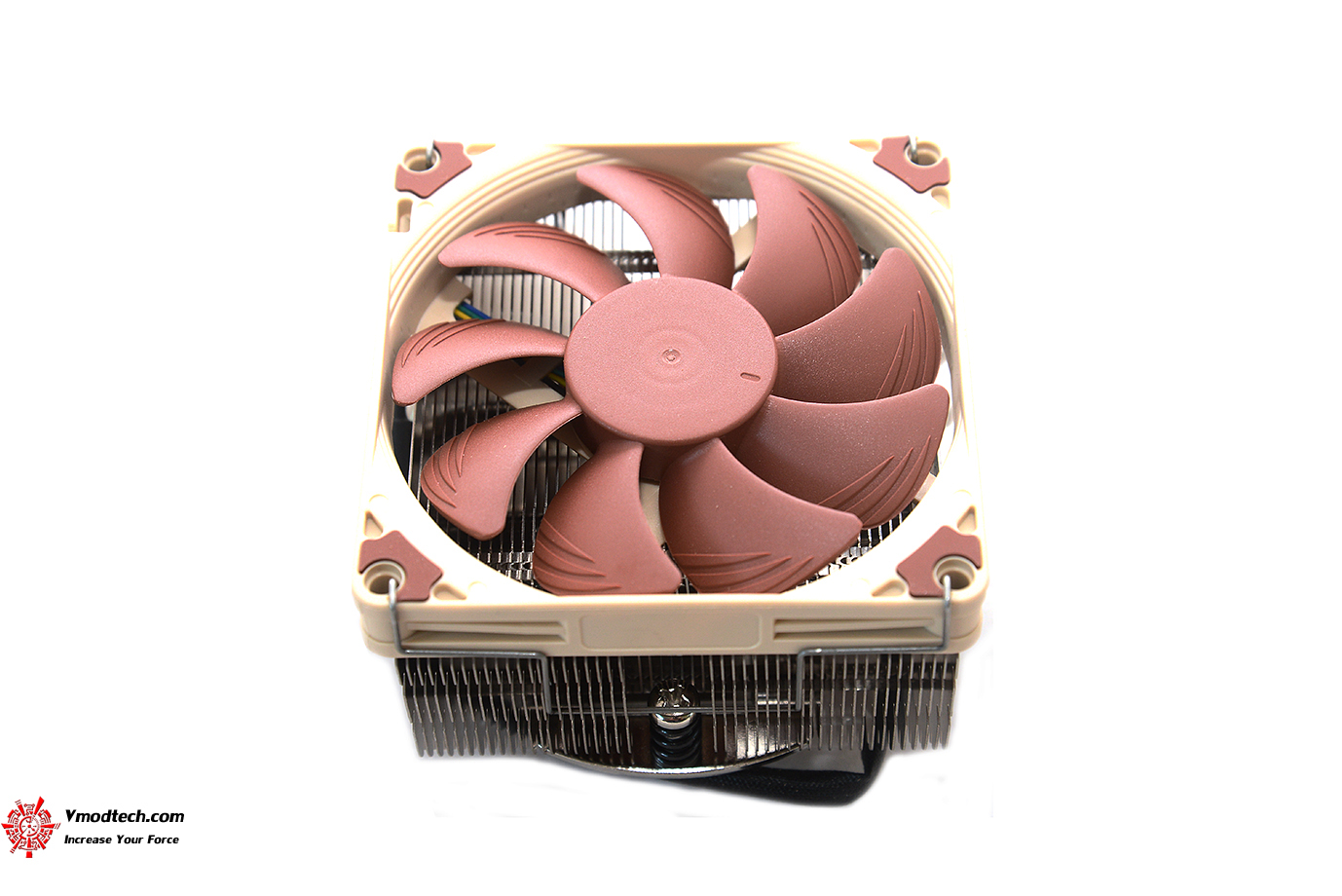 dsc 08481 Noctua NH L9x65 Low Profile CPU Review