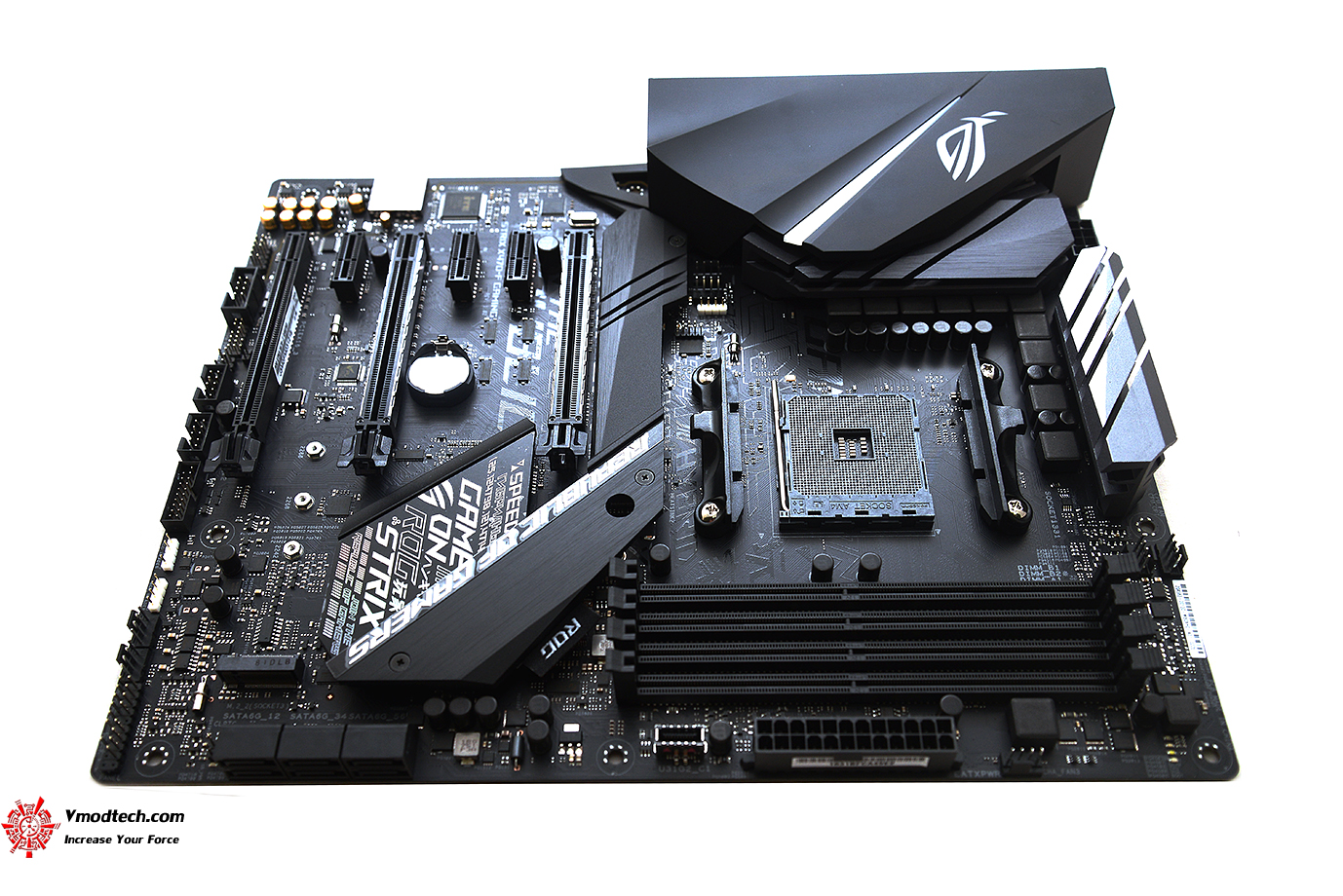 dsc 0692 ASUS ROG STRIX X470 F GAMING REVIEW
