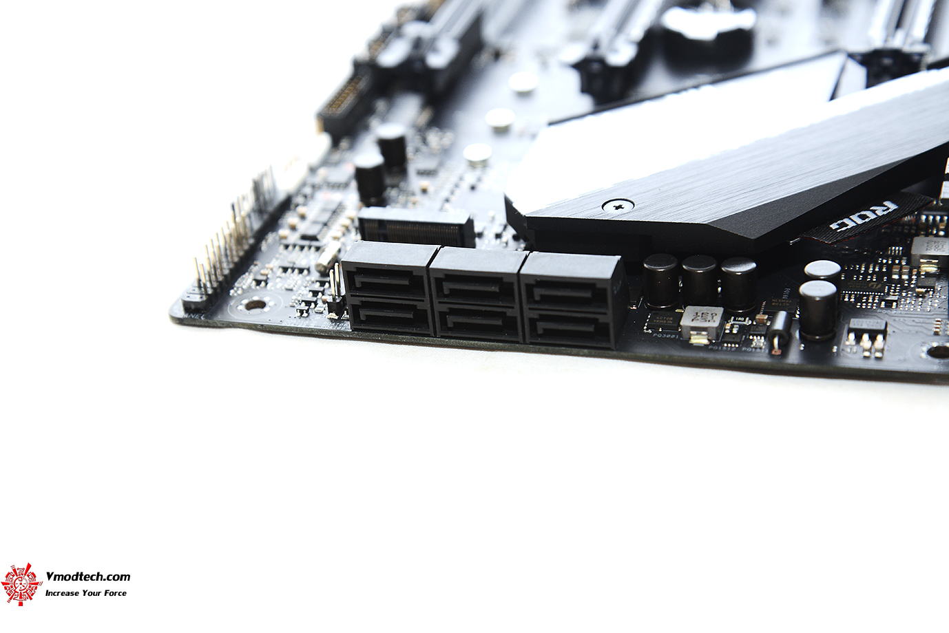 dsc 0735 ASUS ROG STRIX X470 F GAMING REVIEW