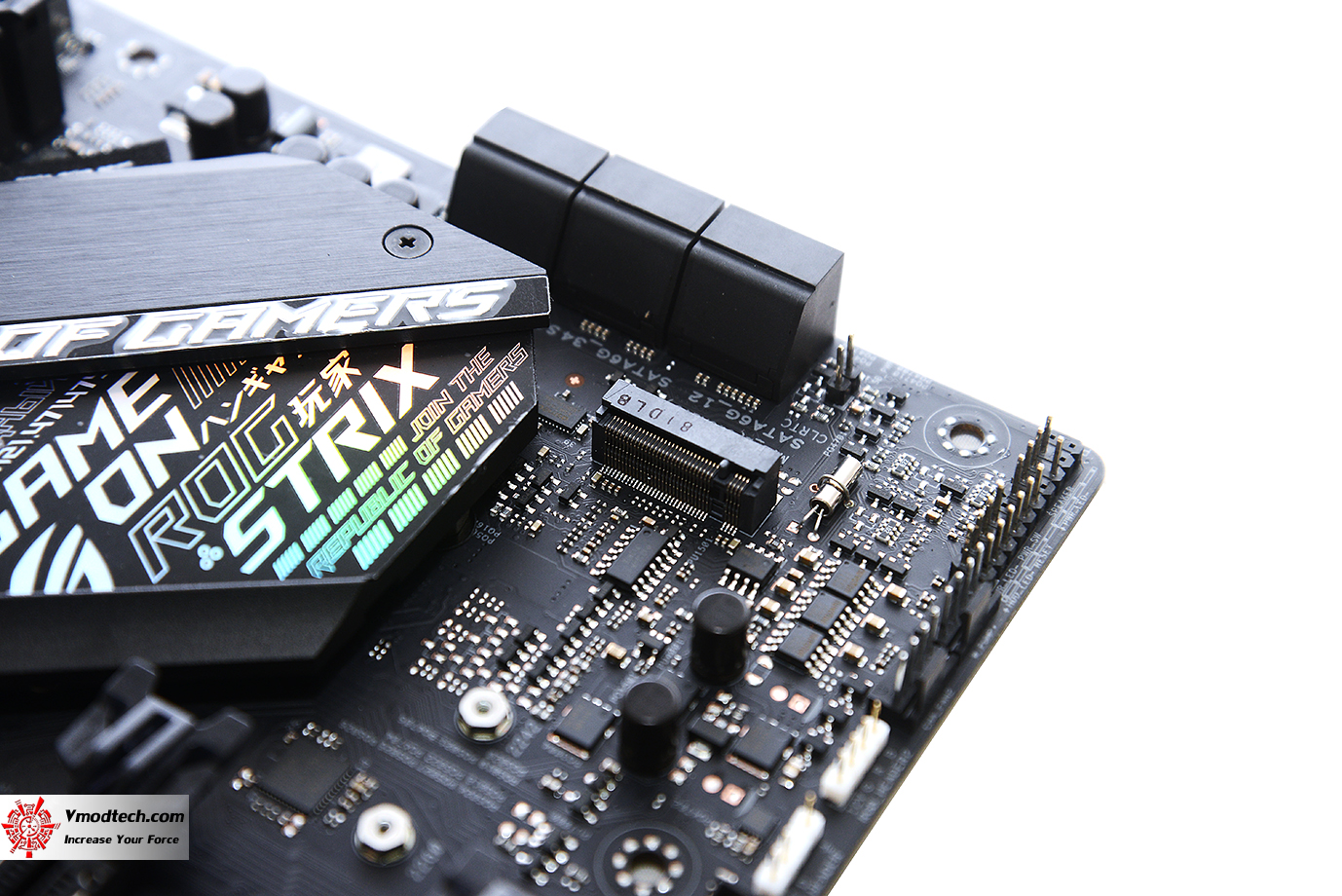 dsc 0772 ASUS ROG STRIX X470 F GAMING REVIEW