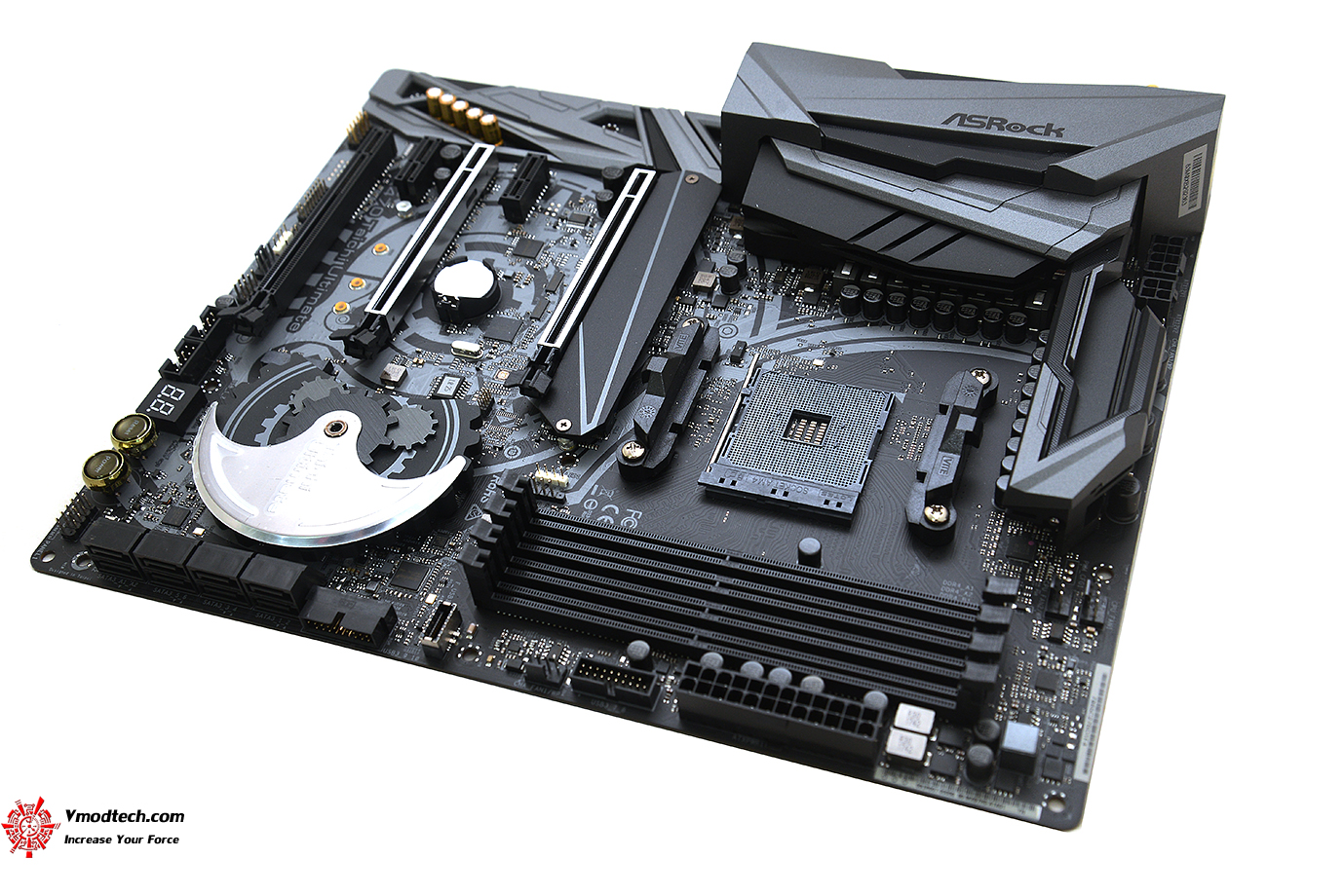 dsc 1174 ASRock X470 Taichi Ultimate Review