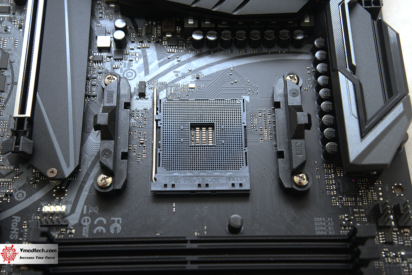 dsc 1208 ASRock X470 Taichi Ultimate Review