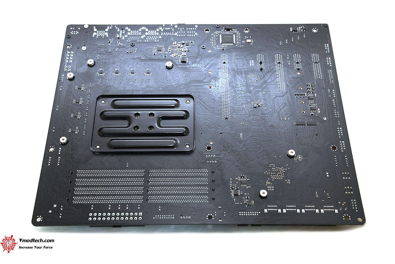 dsc 1278 ASRock X470 Taichi Ultimate Review