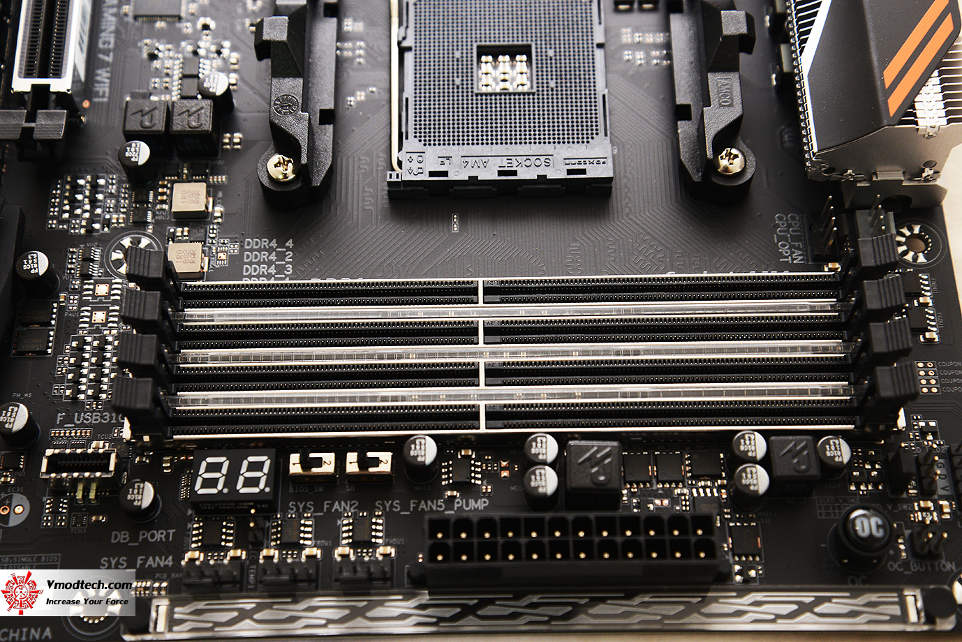 dsc 1350 GIGABYTE X470 AORUS GAMING 7 WIFI REVIEW