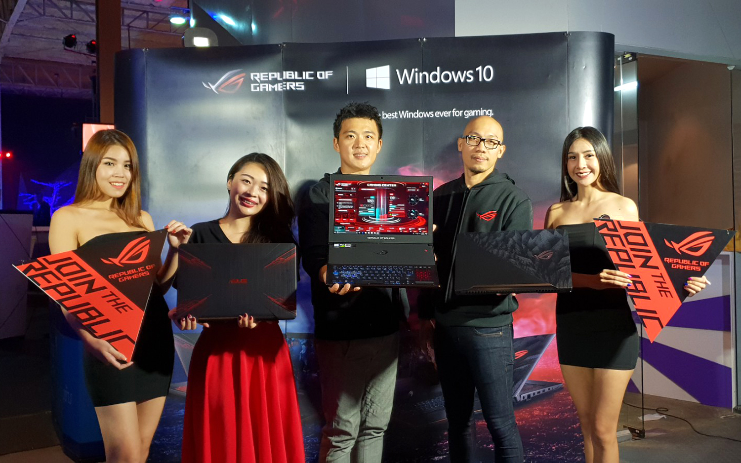 asus-rog-2018-1 asus rog 2018 1 “ROG” ยกทัพเปิดตัวเกมมิ่งโน้ตบุ๊ครุ่นใหม่ครั้งแรกของปี 2018 พร้อมประกาศจัดแข่งเกม PUBG ทัวร์นาเมนต์ครั้งยิ่งใหญ่ที่สุดในเอเชียตะวันออกเฉียงใต้