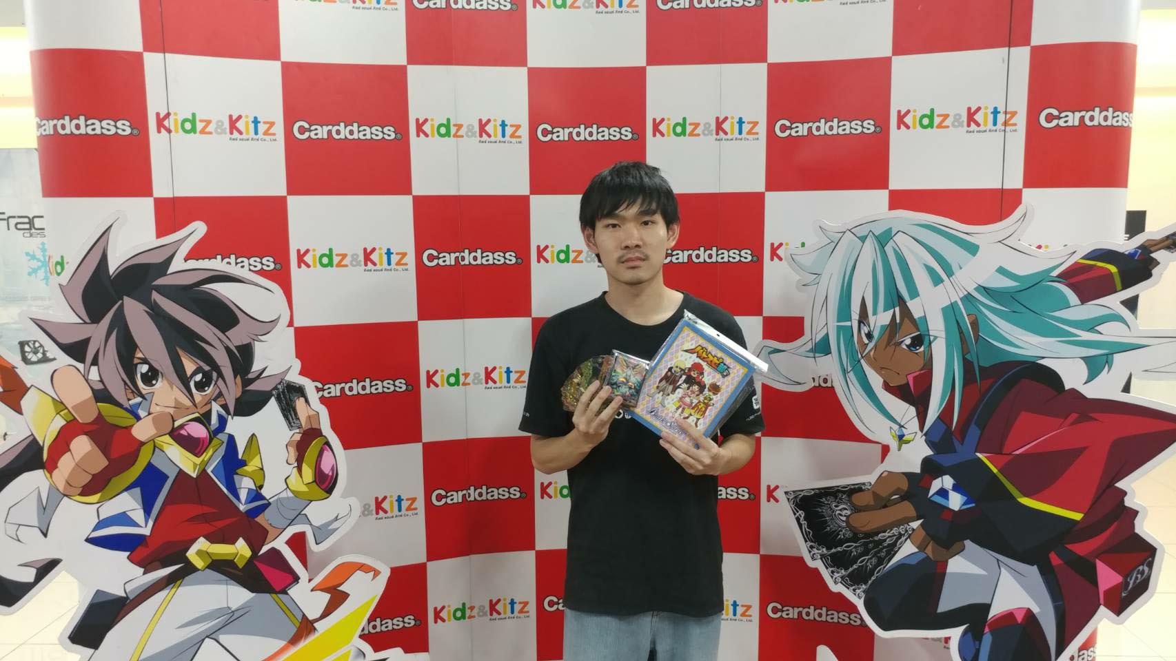 resize-3 resize 3 งานการแข่งขันการ์ดเกม Battle Spirit ในงาน Palladium Card Battle ณ พาลาเดียม ไอที ประตูน้ำ ชั้น 4