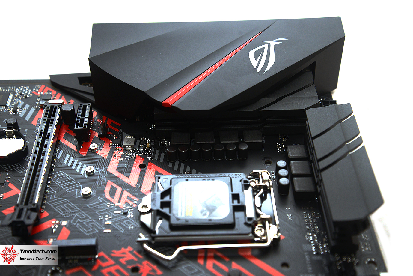 dsc 2029 ASUS ROG STRIX B360 H GAMING REVIEW