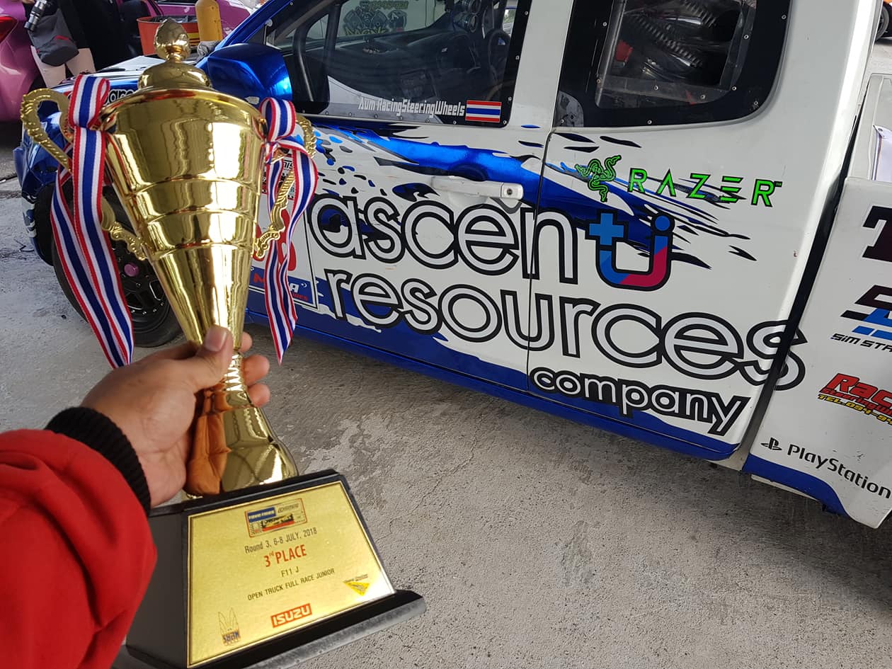 image 009 Ascenti Resources พร้อมลุยกับแข่งรถจริง ด้วยการเป็นผู้สนับสนุนหลักให้กับนักแข่งรถ รายการ Toyo Cosmic RacingCars Thailand