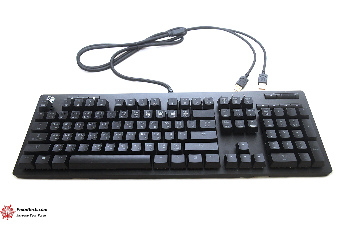 dsc 6818 Tt eSPORTS Neptune Elite RGB Blue Gaming Keyboard Review