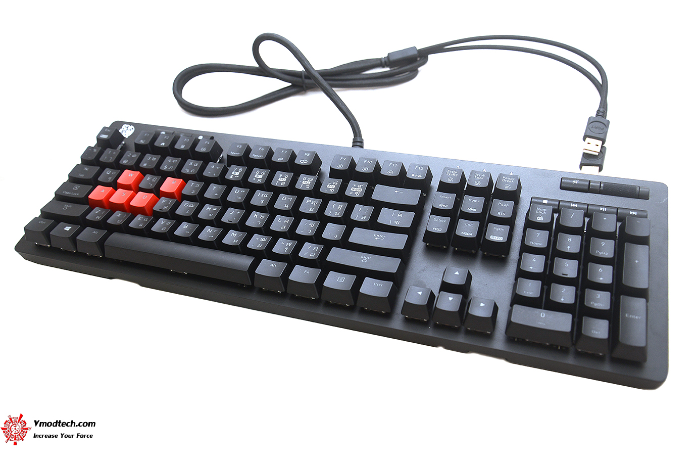 dsc 6934 Tt eSPORTS Neptune Elite RGB Blue Gaming Keyboard Review