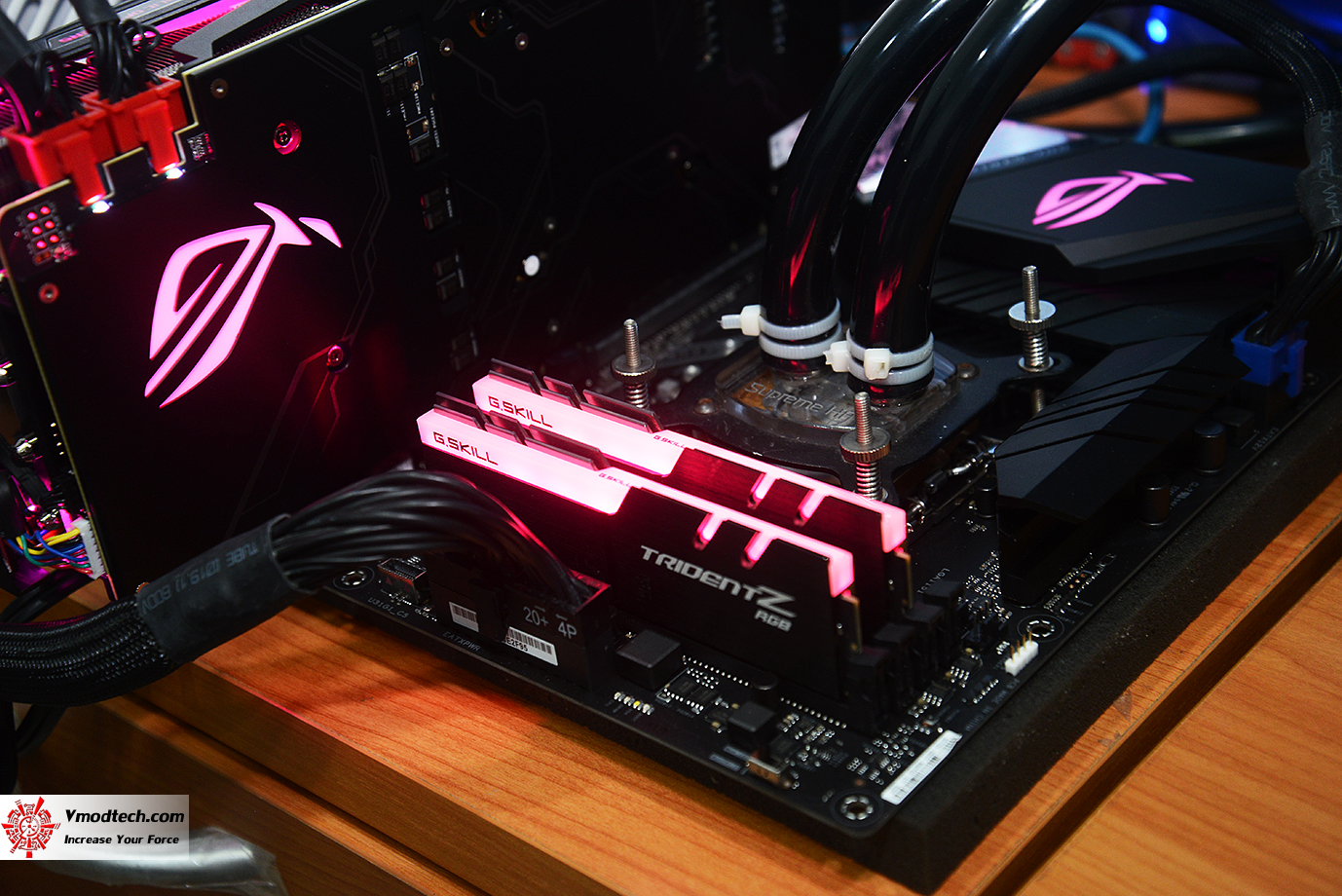 dsc 0279 ASUS ROG STRIX Z390 F GAMING REVIEW