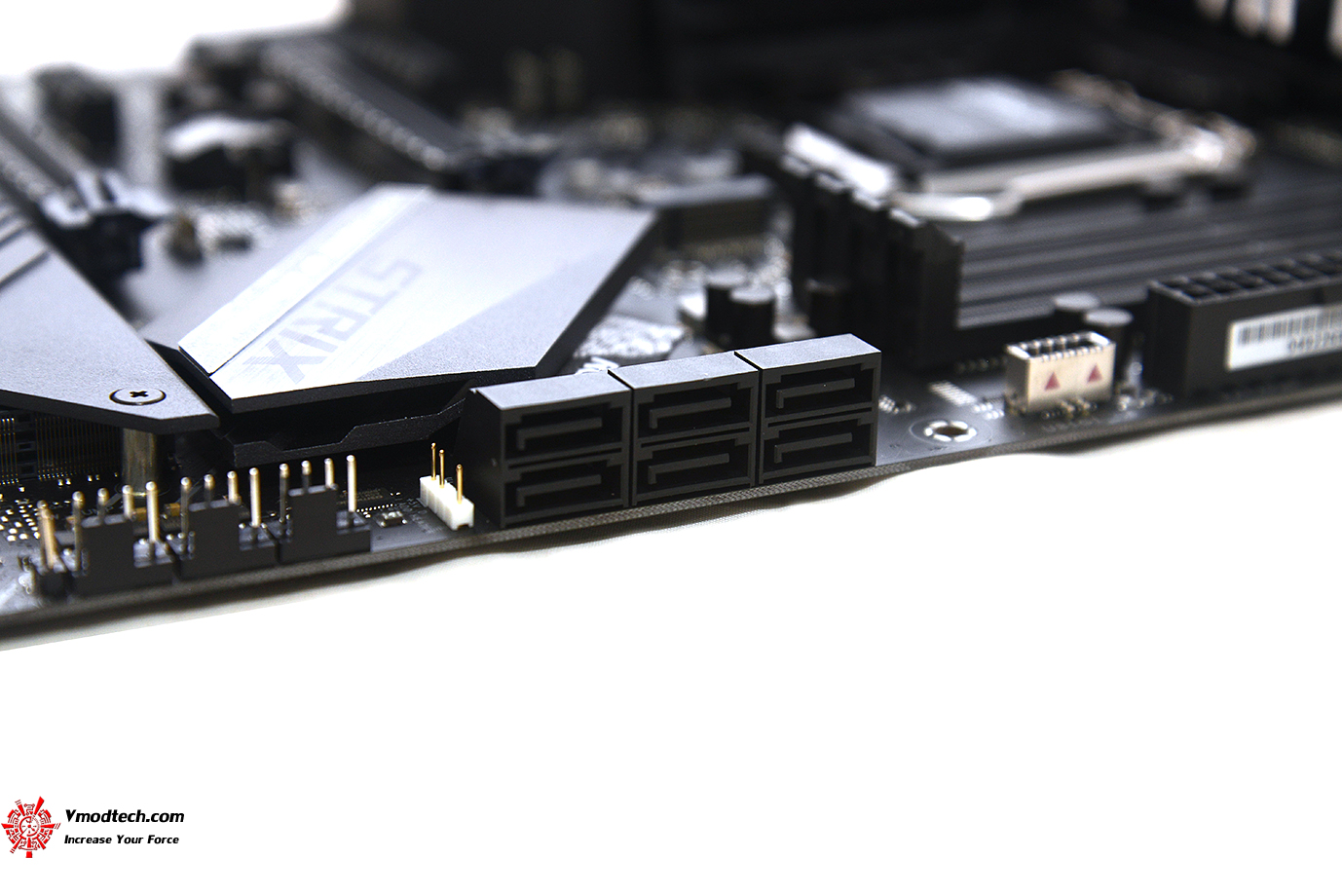 dsc 9951 ASUS ROG STRIX Z390 F GAMING REVIEW