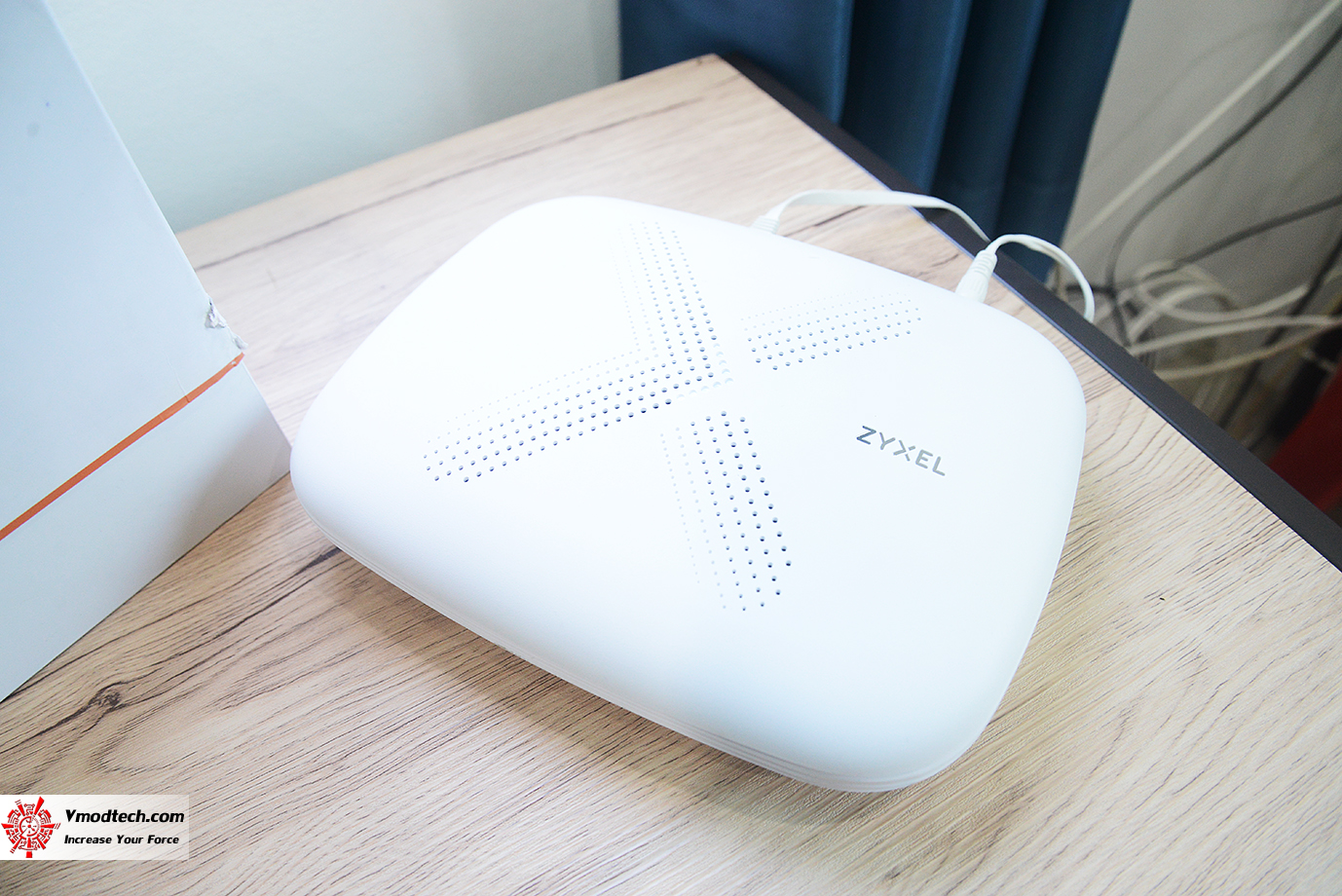 dsc 10591 ZYXEL Multy X AC3000 Tri Band WiFi System Review 