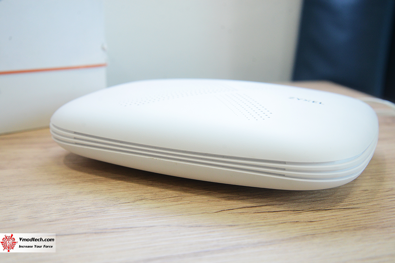 dsc 1095 ZYXEL Multy X AC3000 Tri Band WiFi System Review 