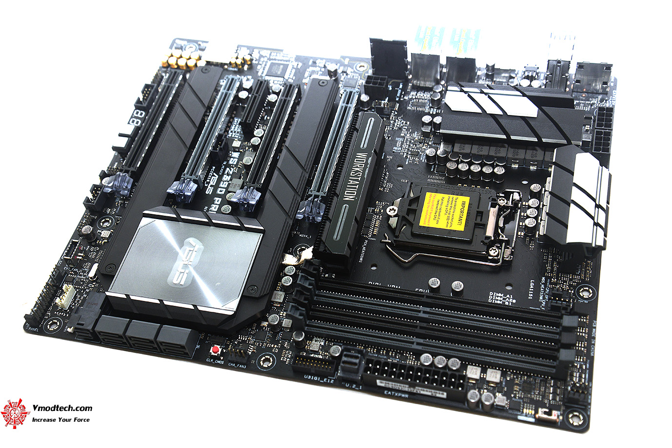 dsc 1288 ASUS WS Z390 PRO Servers & Workstations Motherboard Review