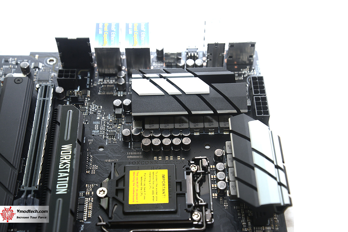 dsc 1305 ASUS WS Z390 PRO Servers & Workstations Motherboard Review