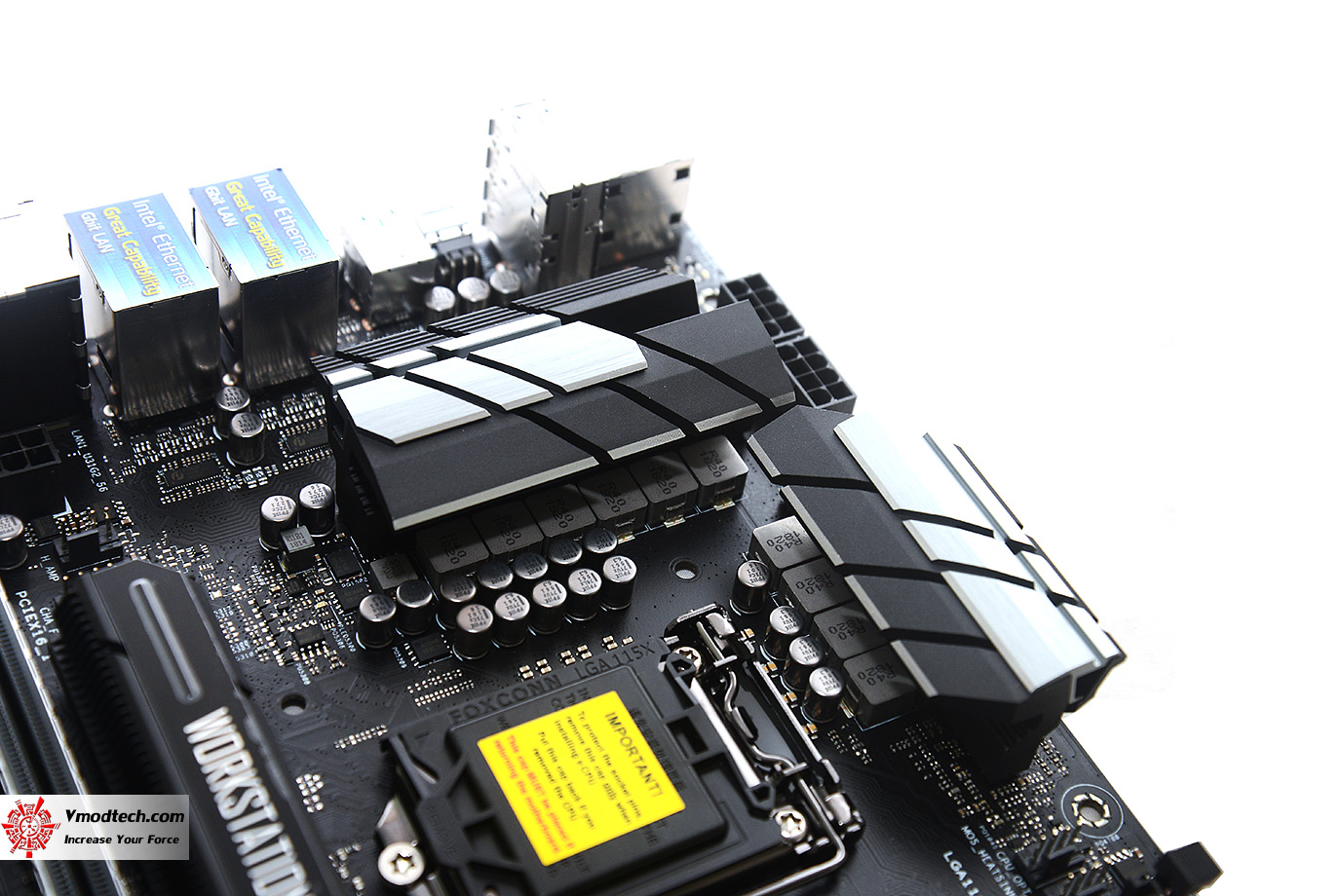 dsc 1307 ASUS WS Z390 PRO Servers & Workstations Motherboard Review