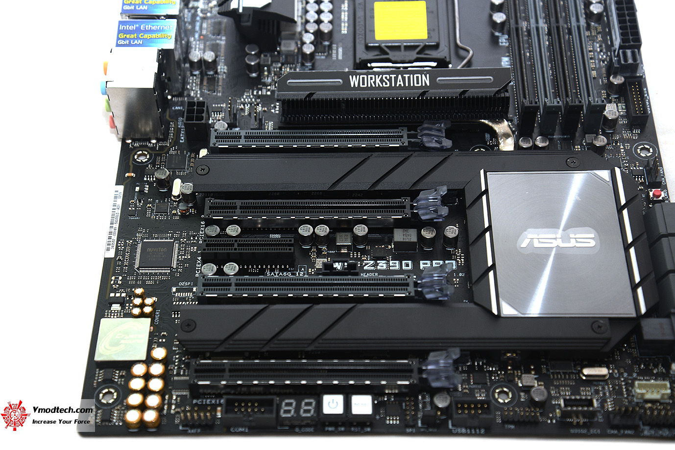 dsc 1373 ASUS WS Z390 PRO Servers & Workstations Motherboard Review