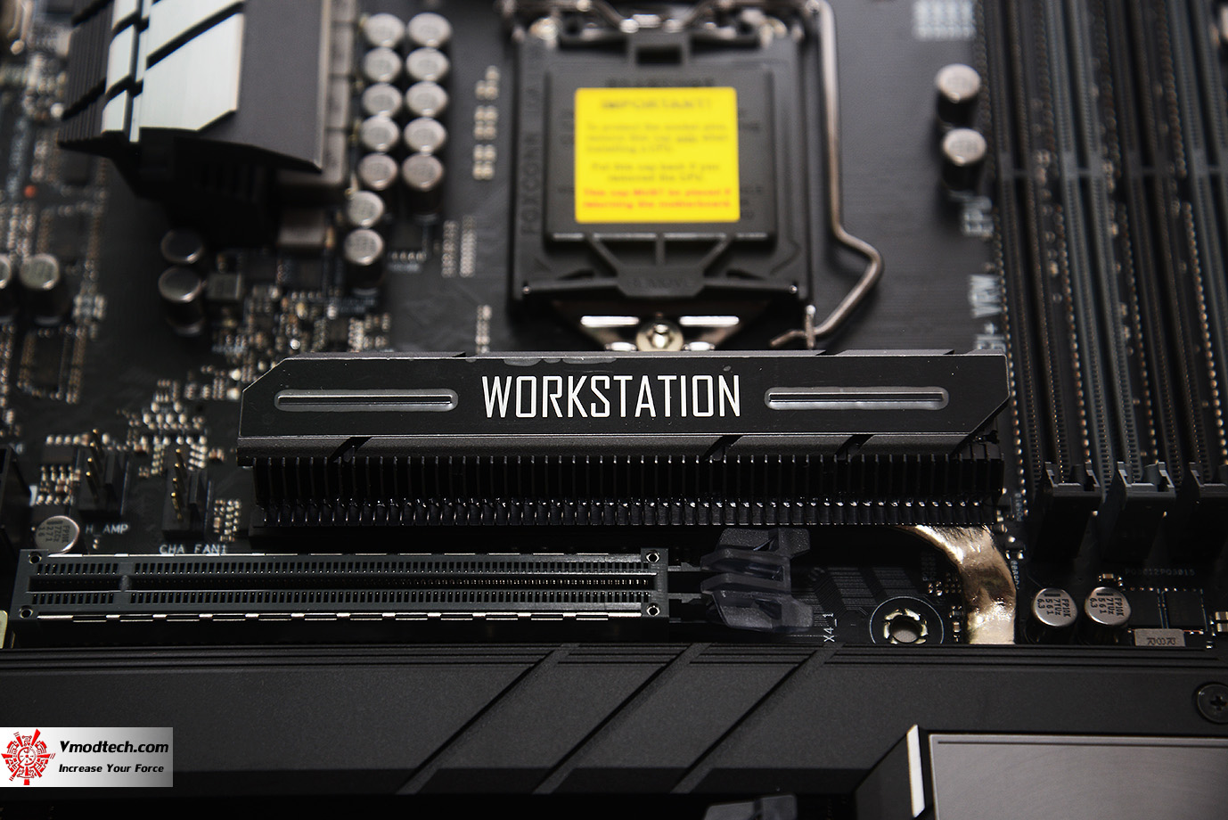dsc 1381 ASUS WS Z390 PRO Servers & Workstations Motherboard Review