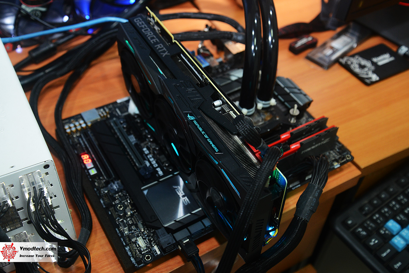 dsc 1426 ASUS WS Z390 PRO Servers & Workstations Motherboard Review