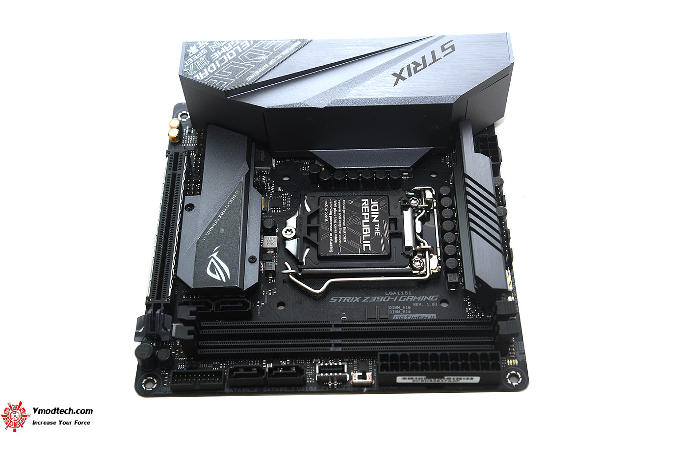 dsc 1513 ASUS ROG STRIX Z390 I GAMING REVIEW
