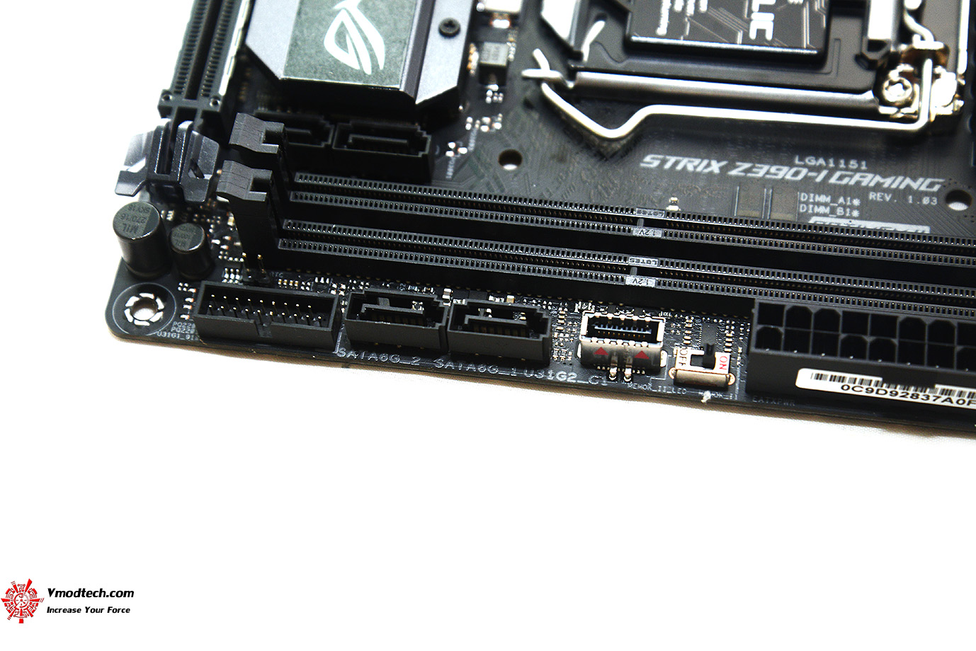 dsc 1559 ASUS ROG STRIX Z390 I GAMING REVIEW