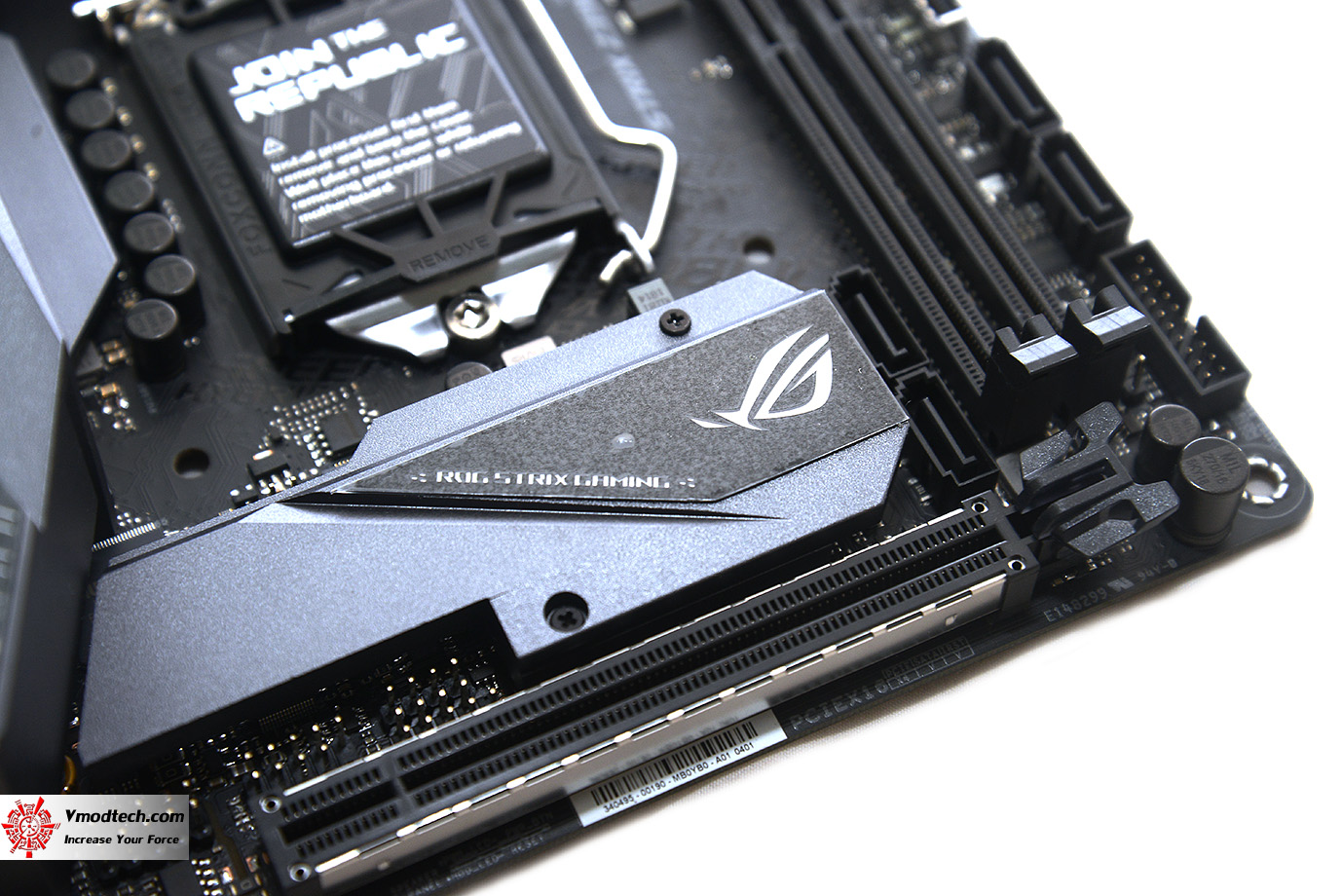 dsc 1591 ASUS ROG STRIX Z390 I GAMING REVIEW