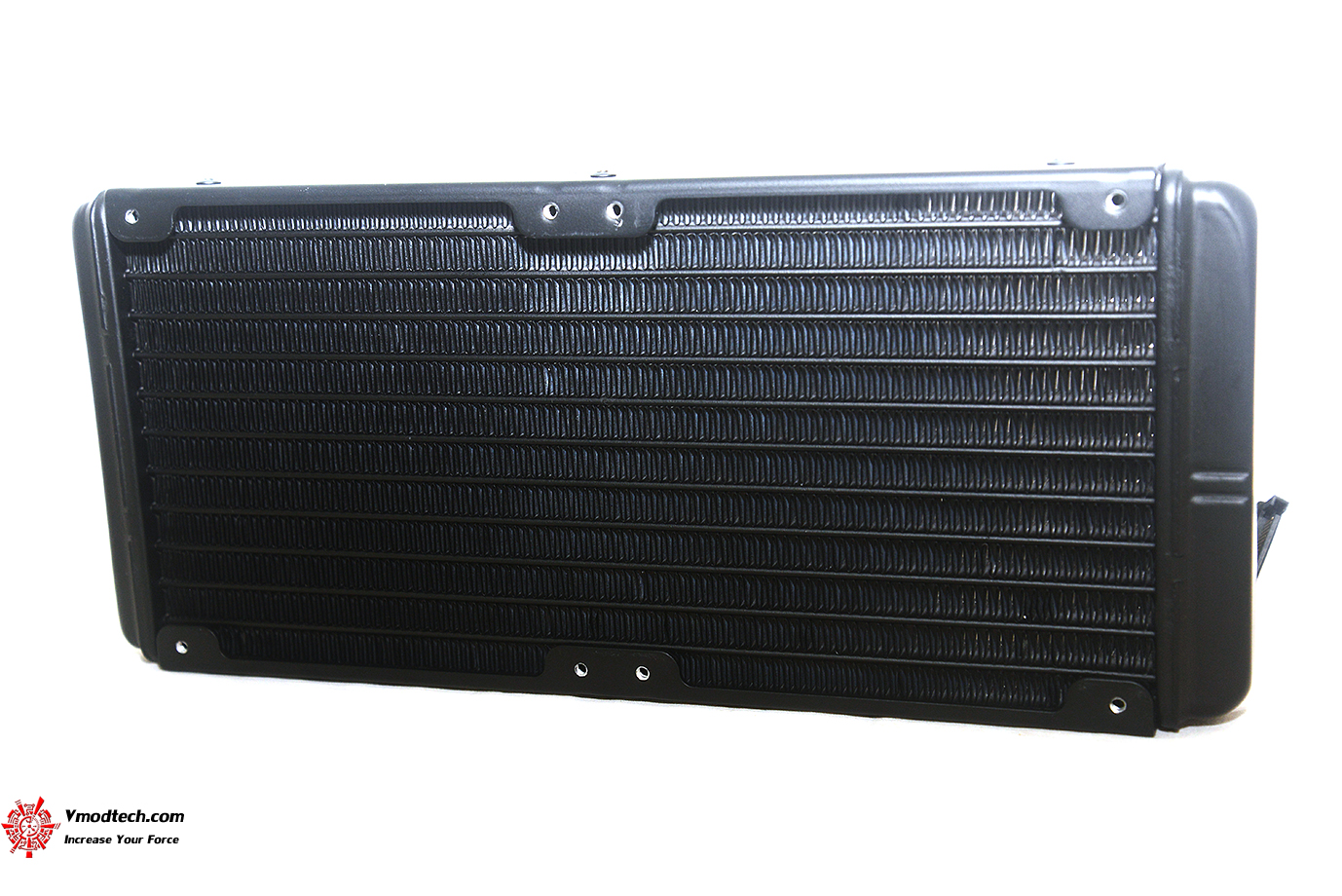 dsc 0630 ASUS ROG Ryuo 240 all in one liquid CPU cooler Review