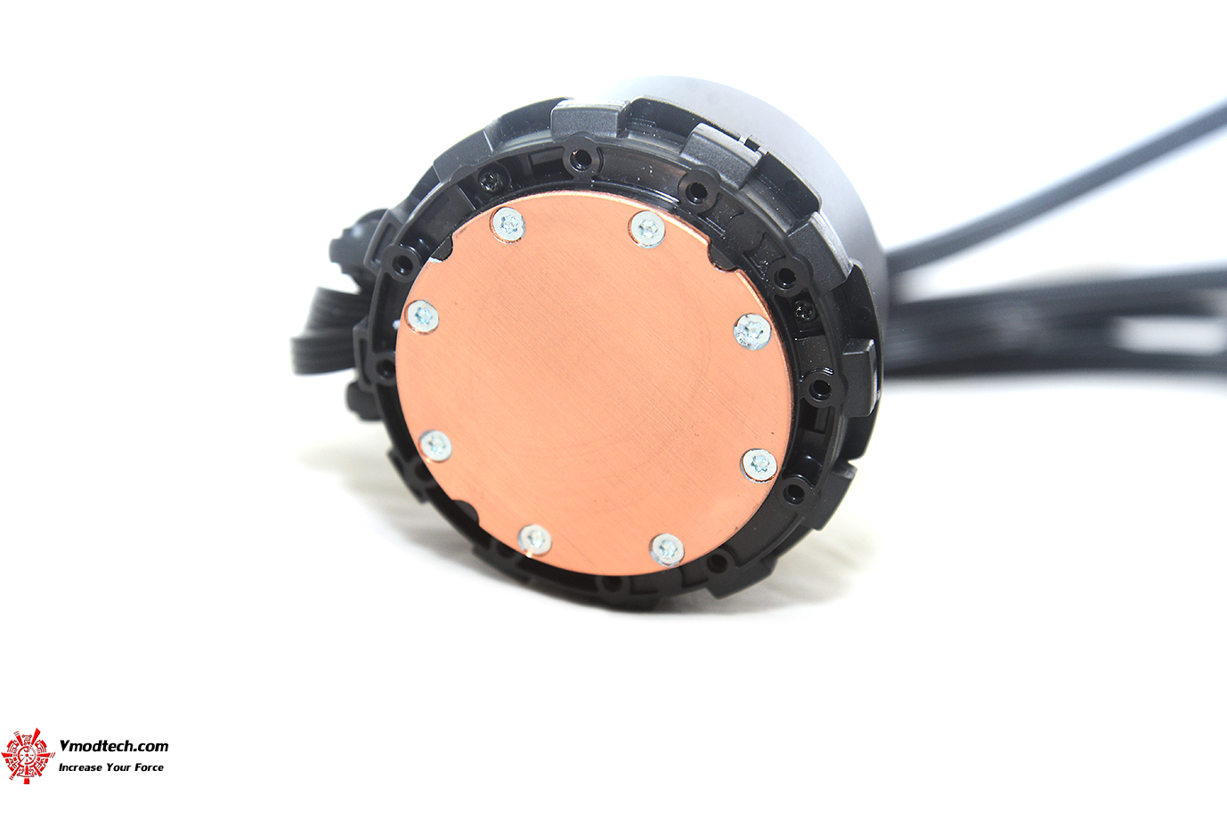 dsc 0642 ASUS ROG Ryuo 240 all in one liquid CPU cooler Review