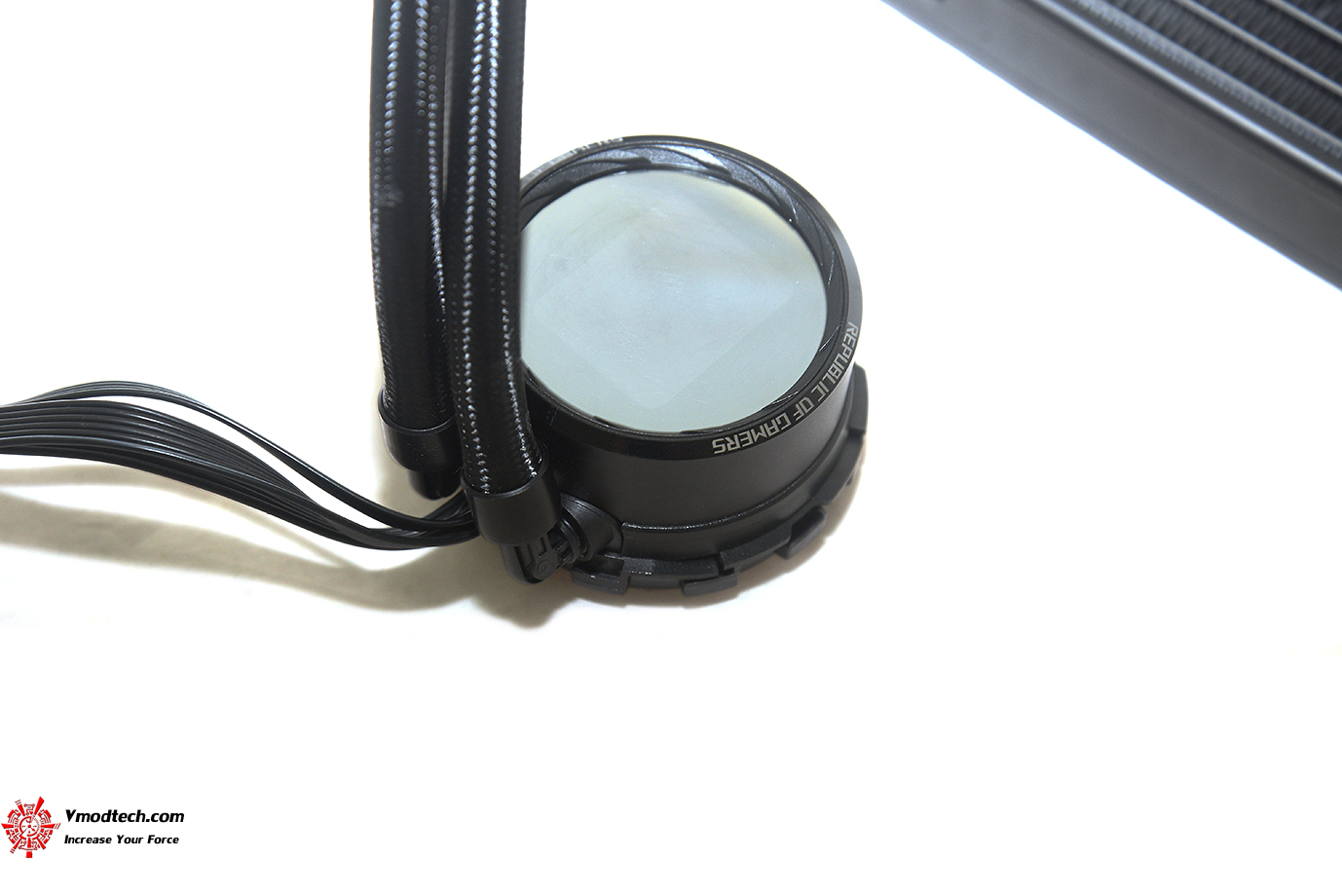 dsc 0683 ASUS ROG Ryuo 240 all in one liquid CPU cooler Review