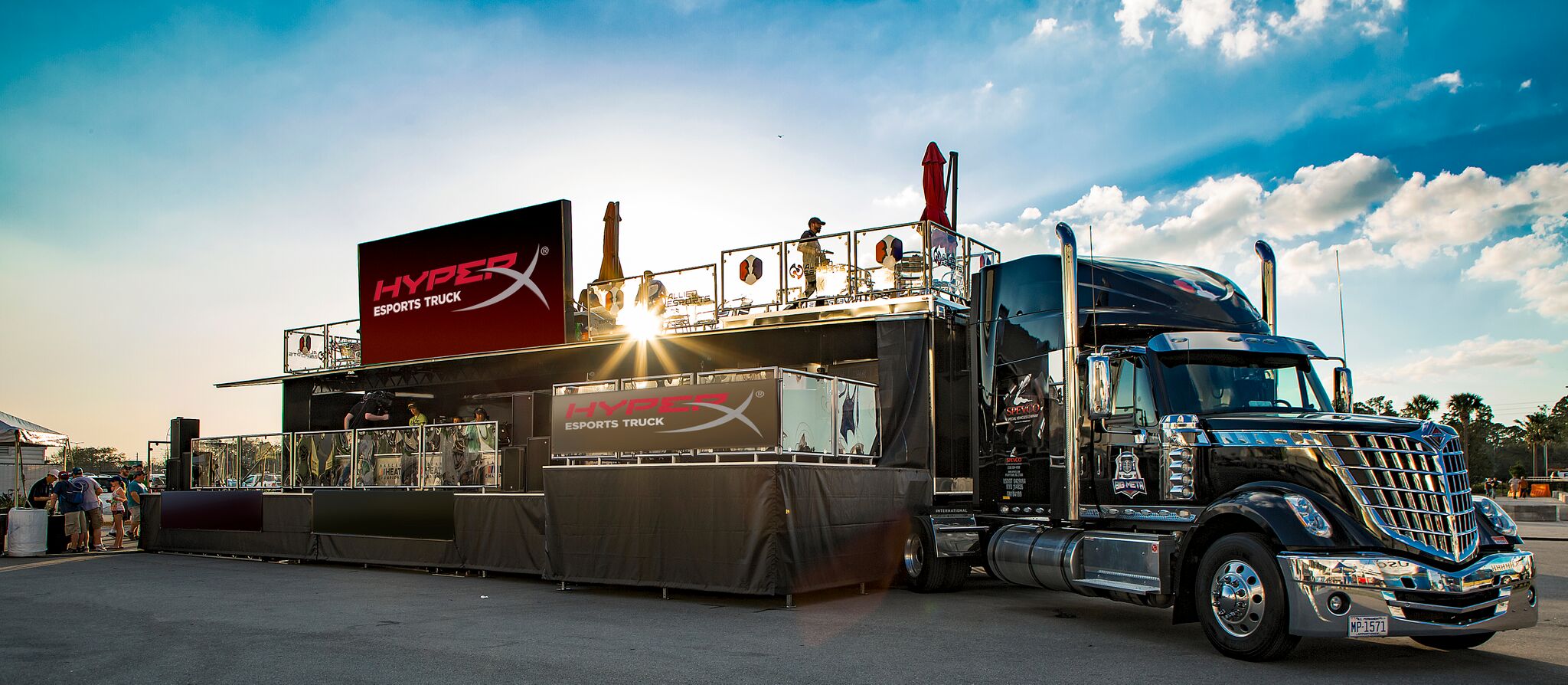 HyperX เปิดตัวรถ Esports Truck ใหม่ ในช่วงงาน CES 2019